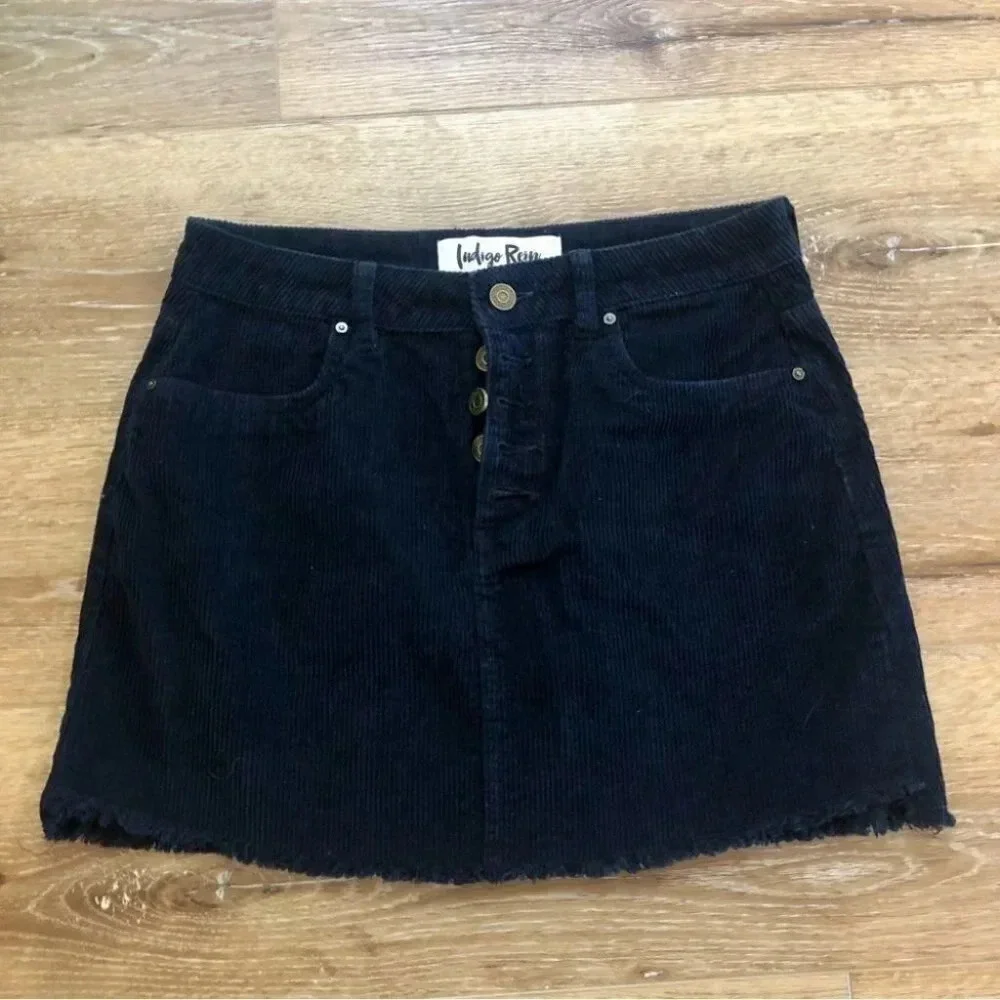 Indigo Reign Navy Raw Edge Button Up Corduroy Skirt Size 5 GUC